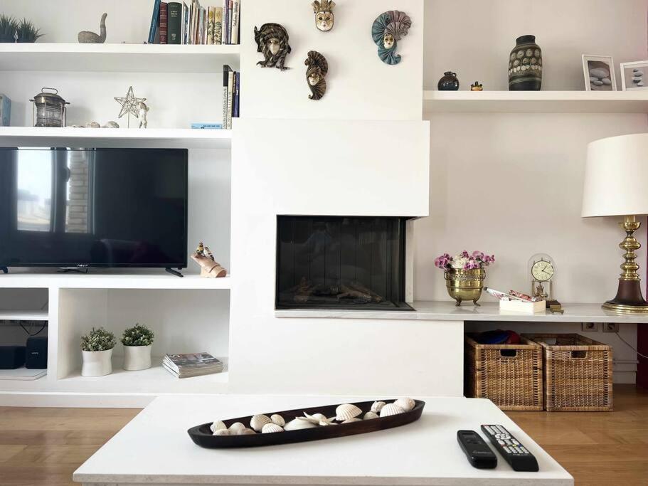 Moderno Y Amplio Apartamento En El Centro De Roses Zewnętrze zdjęcie