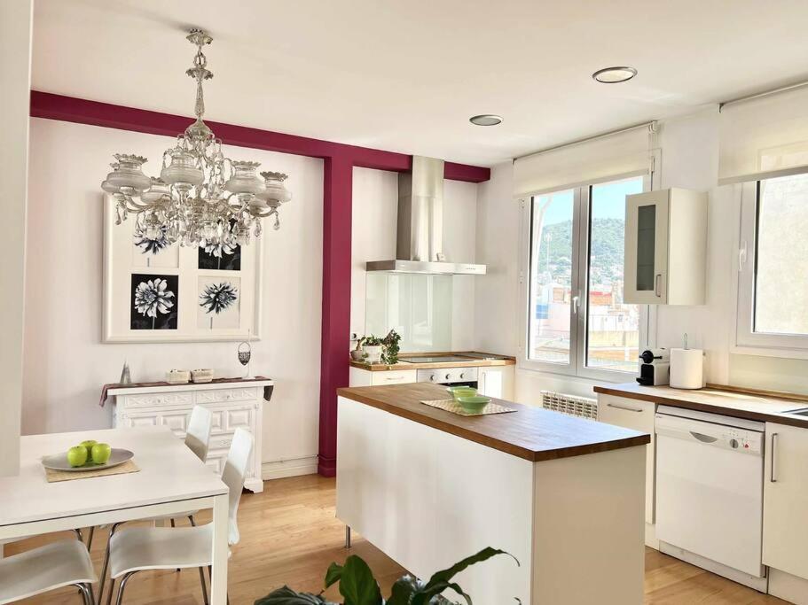 Moderno Y Amplio Apartamento En El Centro De Roses Zewnętrze zdjęcie