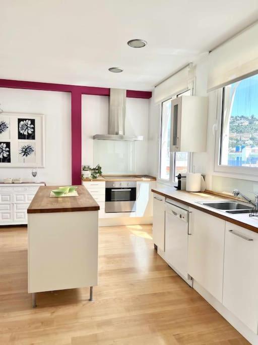 Moderno Y Amplio Apartamento En El Centro De Roses Zewnętrze zdjęcie
